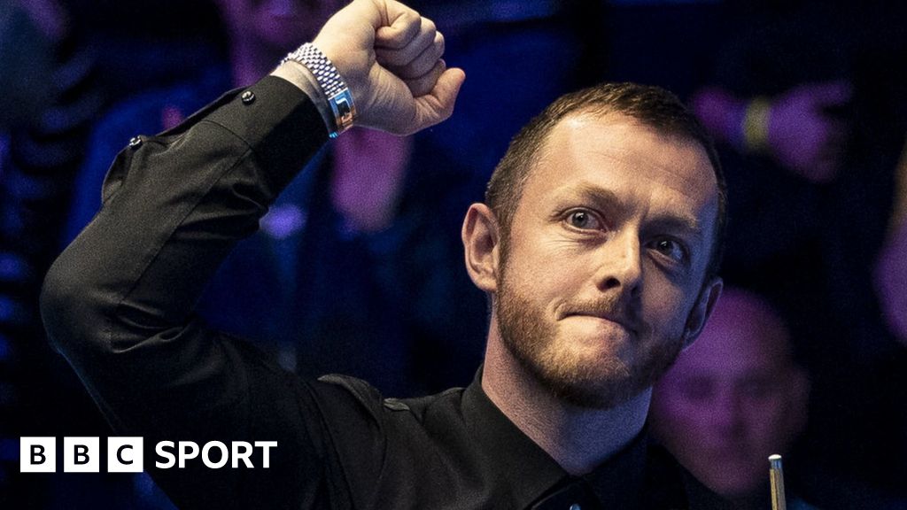 Masters 2024: Mark Allen makes 147 before fighting back to beat Mark Selby and reach semi-finals