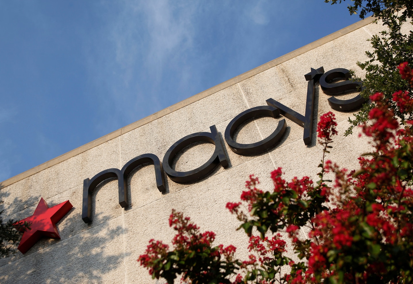 Harvey Murphy sues Macy’s over wrongful facial recognition identification