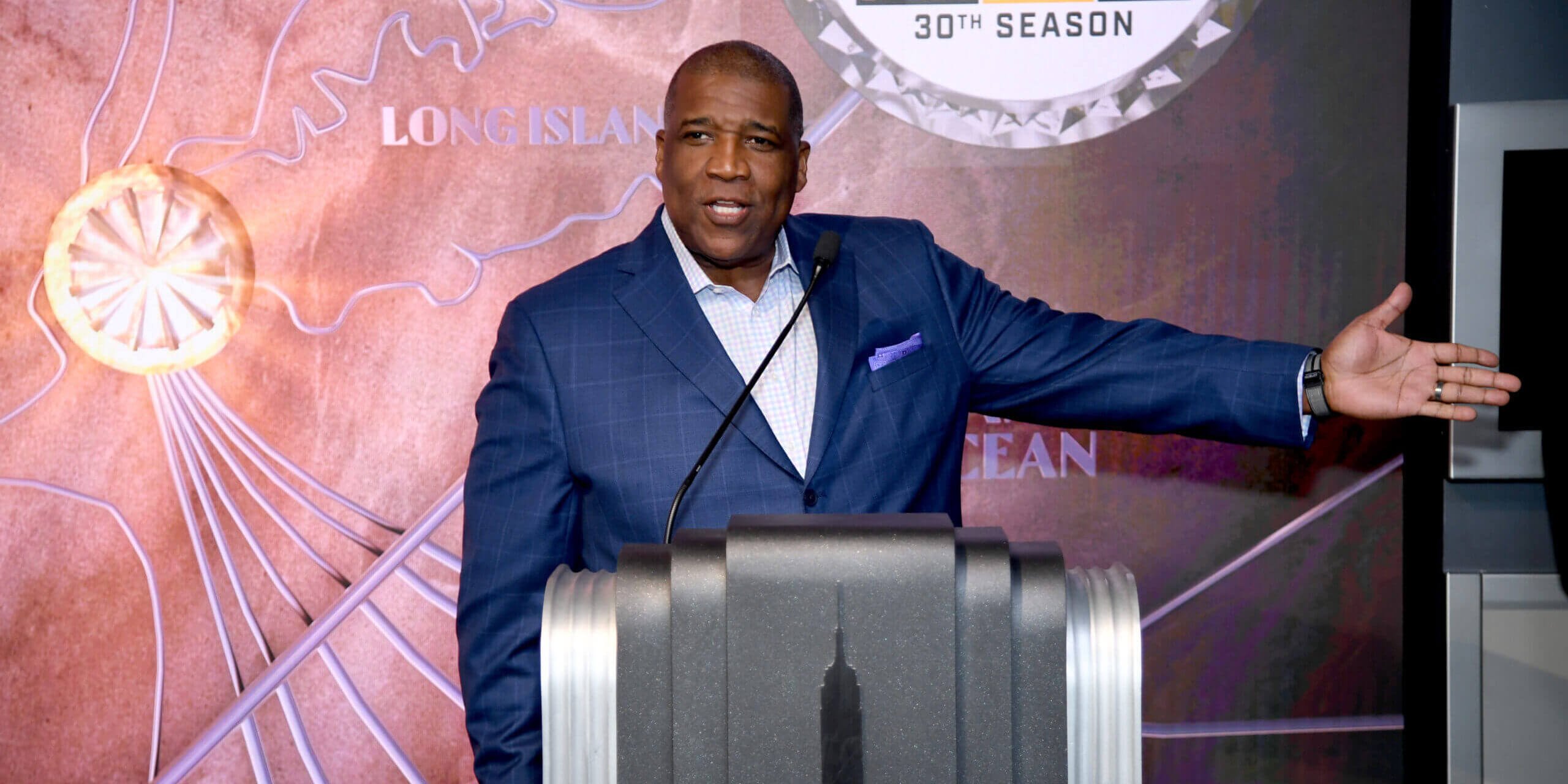 Behind the scenes with Curt Menefee, ‘leader’ and ‘therapist’ for ‘Fox NFL Sunday’