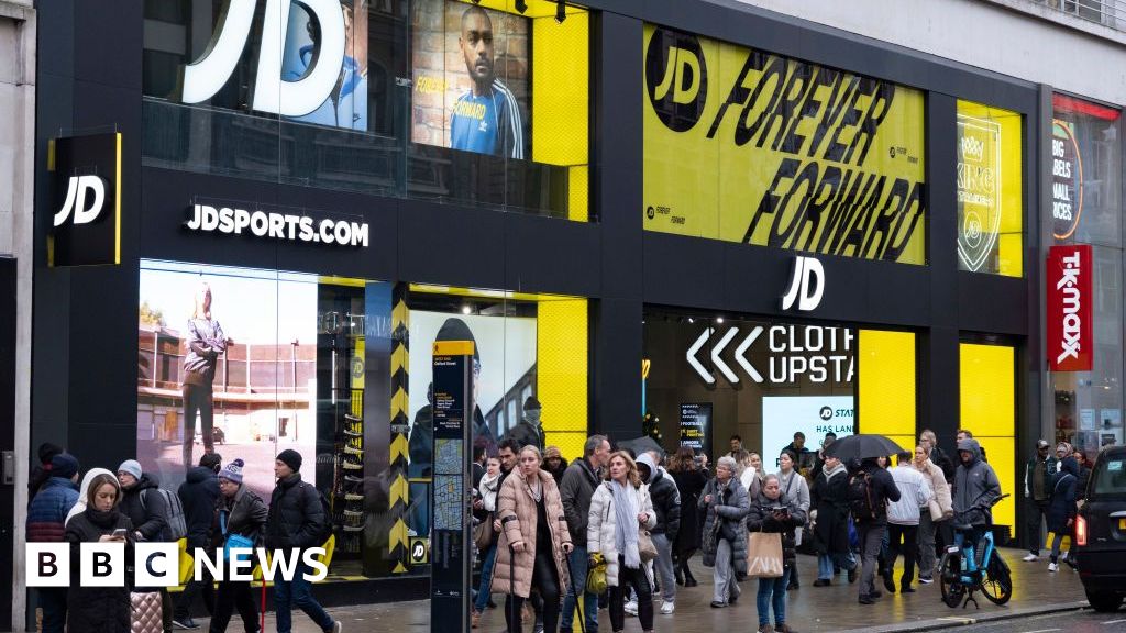 JD Sports shares plunge 20% after profit warning