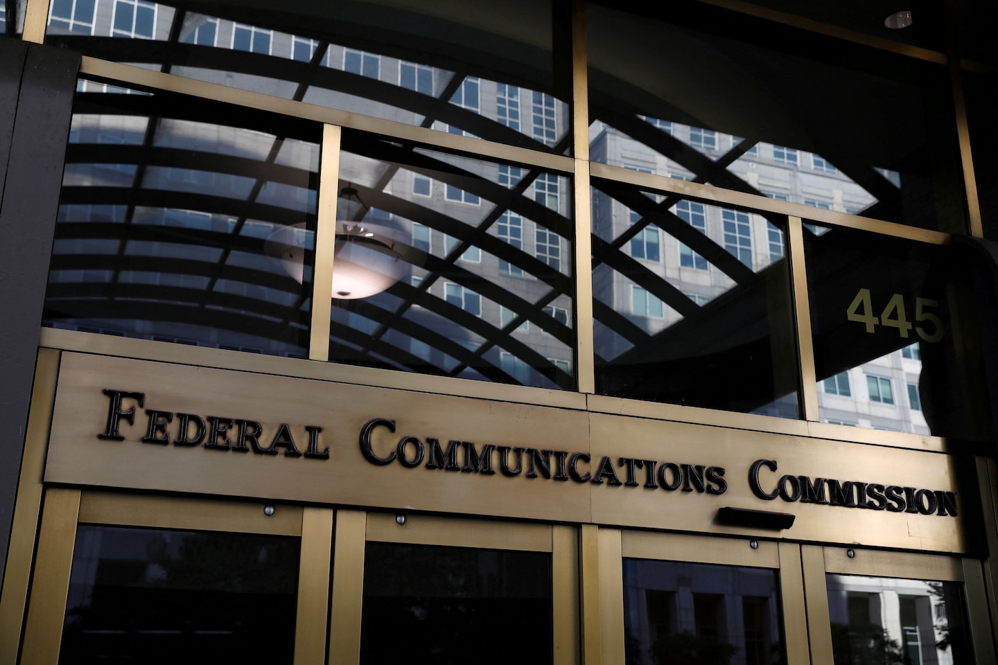 FCC bans AI-generated voices in robocalls