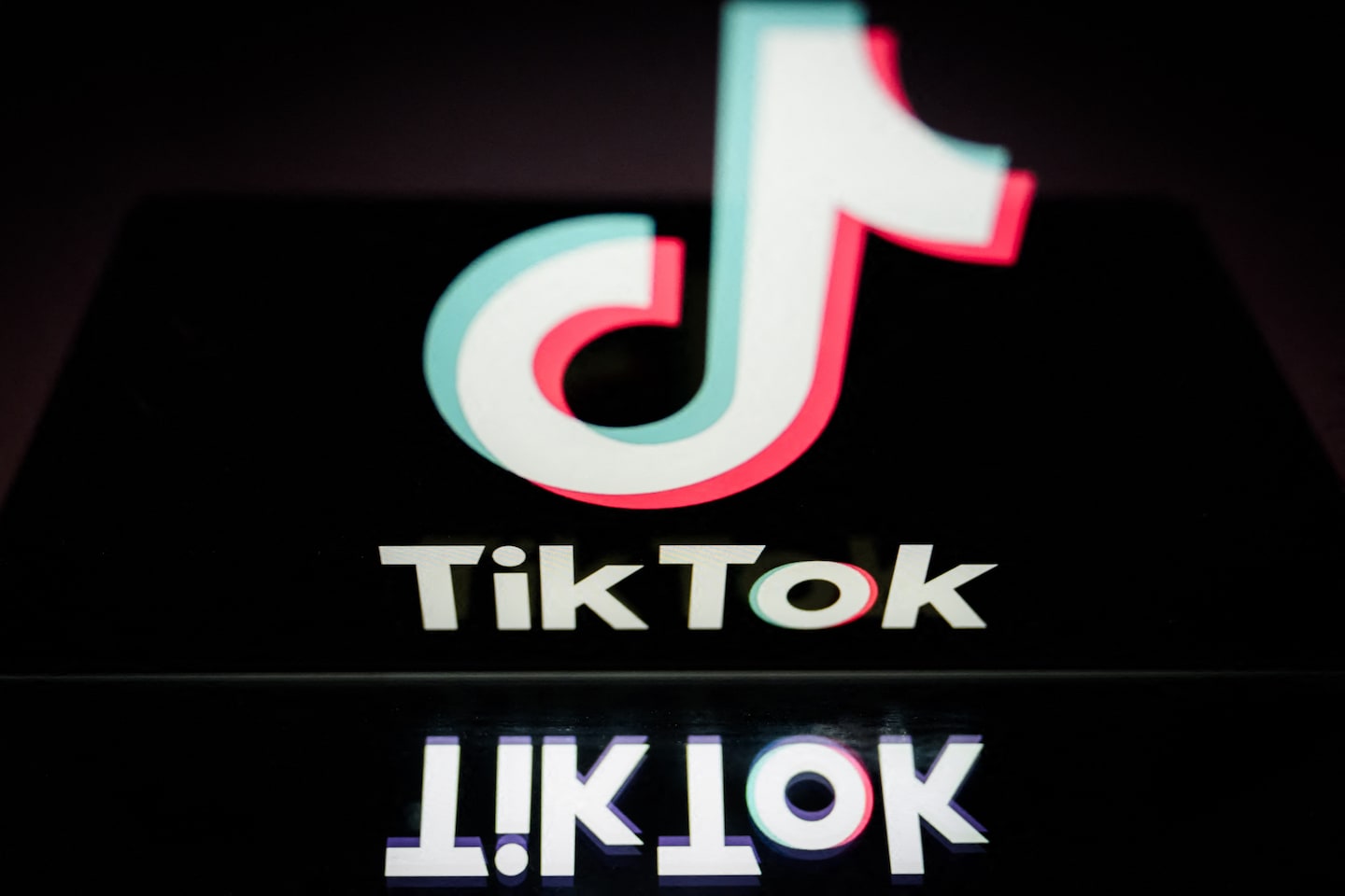 TikTok users flood Congress with calls over potential ban