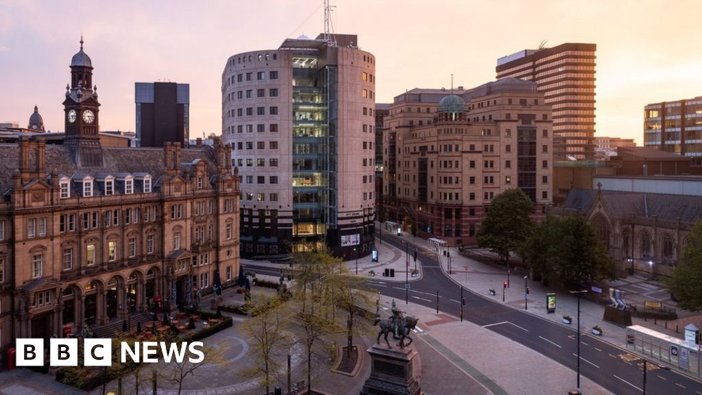 Leeds: Bank of England to increase staff in city from 70 to 500