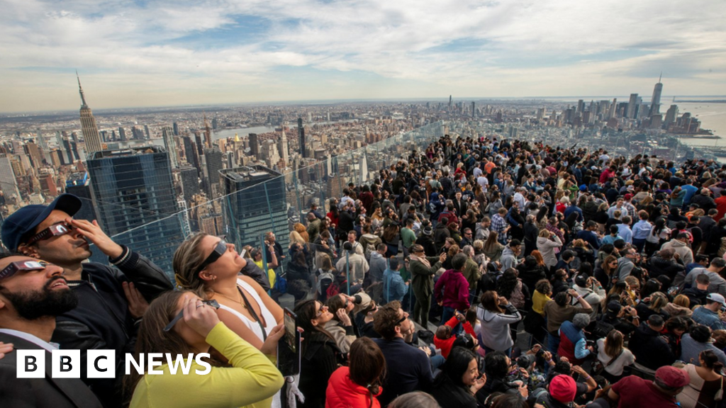 Total solar eclipse: Continent watches in wonder