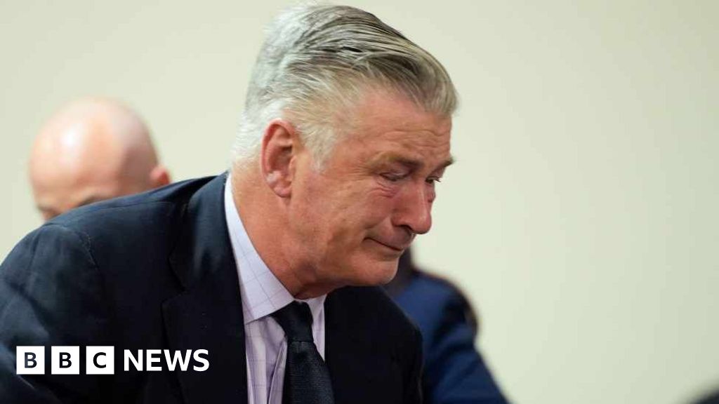 Alec Baldwin’s Rust manslaughter case dismissed