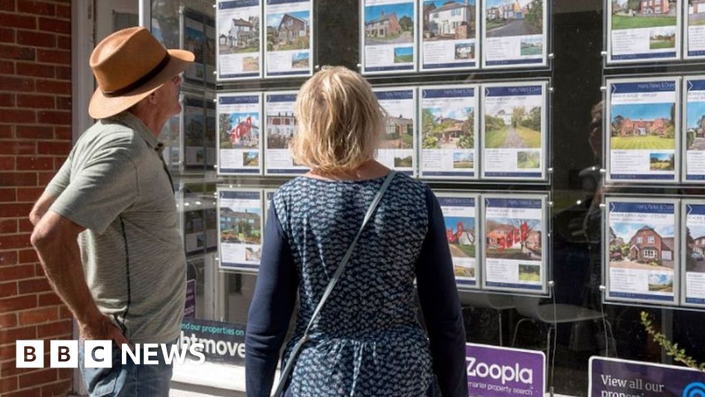 Further rate cuts could fuel house price rises, says Halifax