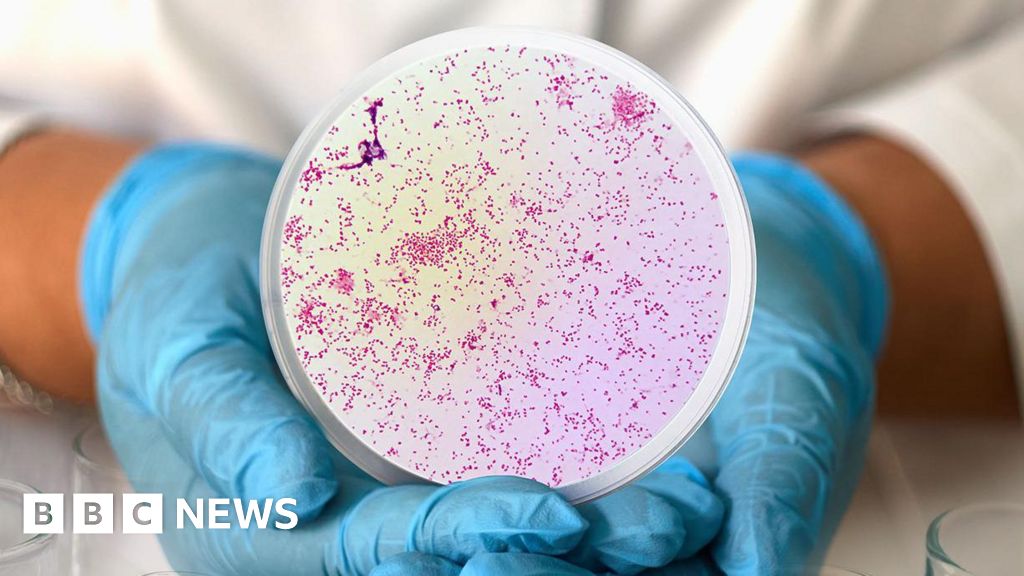 Warning over antibiotic-resistant cases of STI