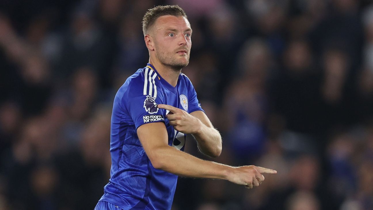 Jamie Vardy taunts Tottenham fans on Premier League return