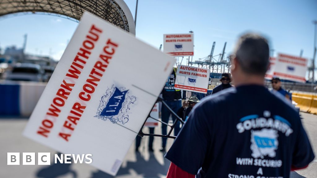 Union boss on US ports strike: ‘I’m not playing games’