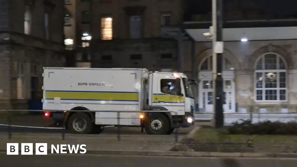 Bomb squad called to ‘suspicious package’ in Hull St Stephen’s