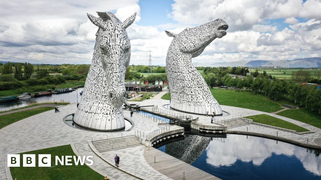 Bird flu case identified at park next to Kelpies