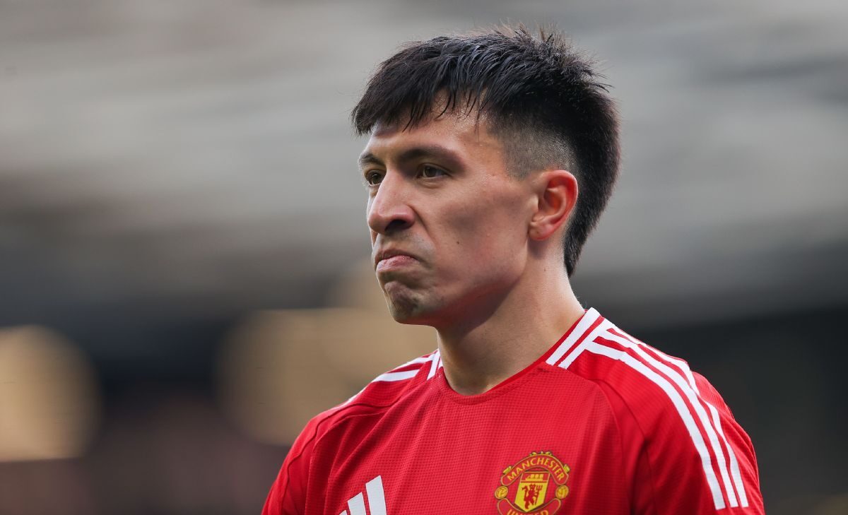 Lisandro Martínez hits back at Man United great Paul Scholes