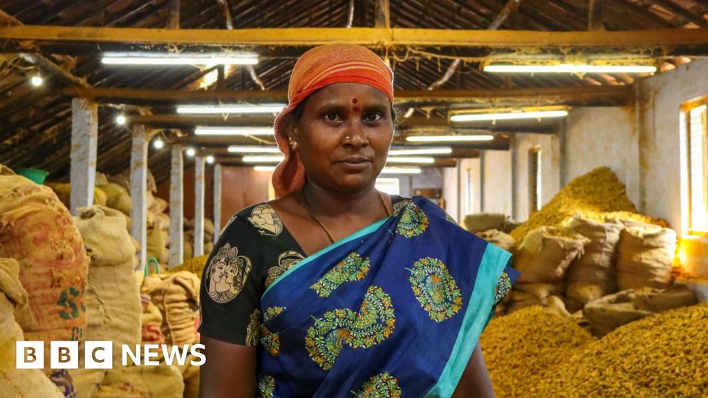 Tamil Nadu teens capture India’s labourers in pictures