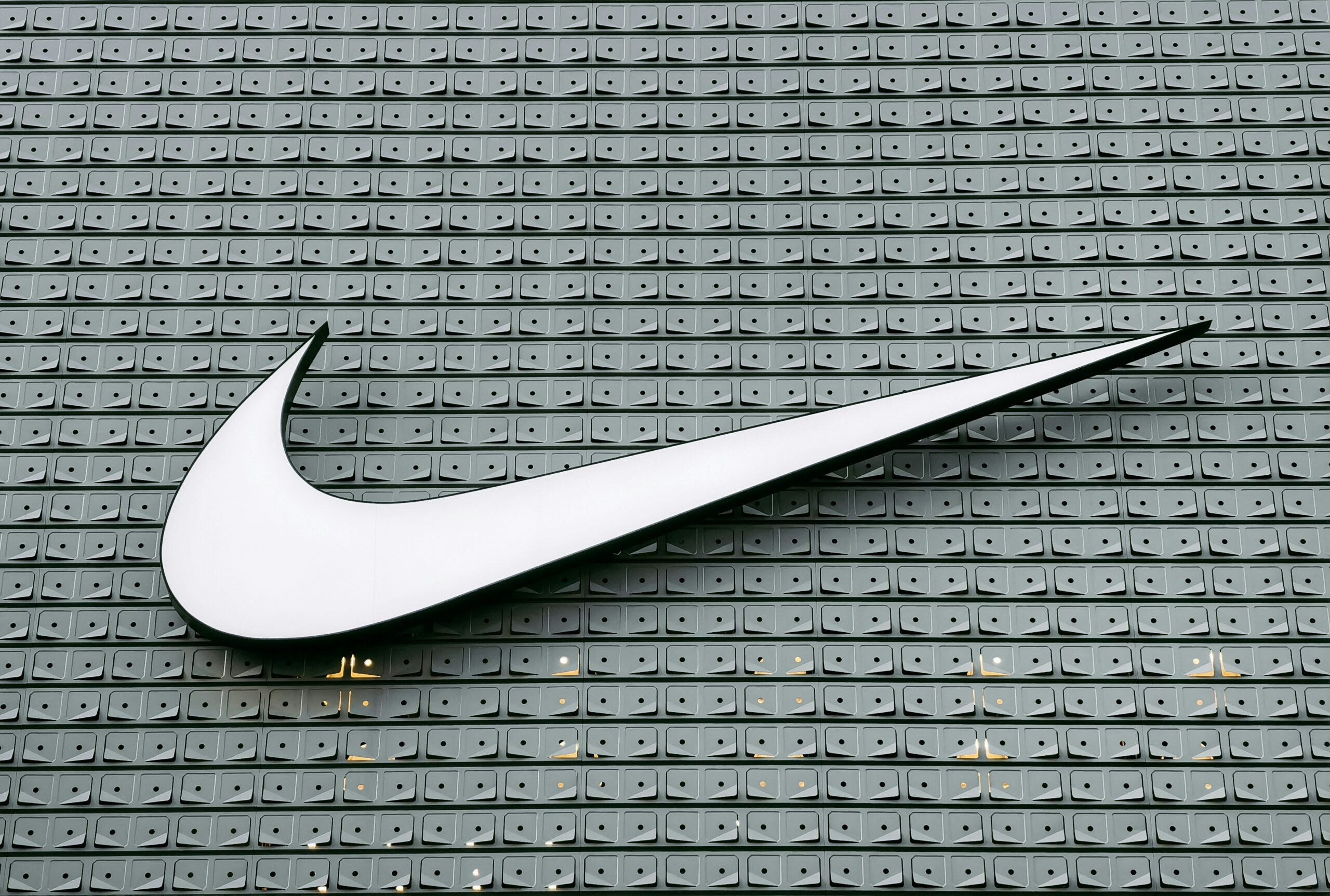 Nike Stock Falls After Earnings as Q4 Guidance Underwhelms