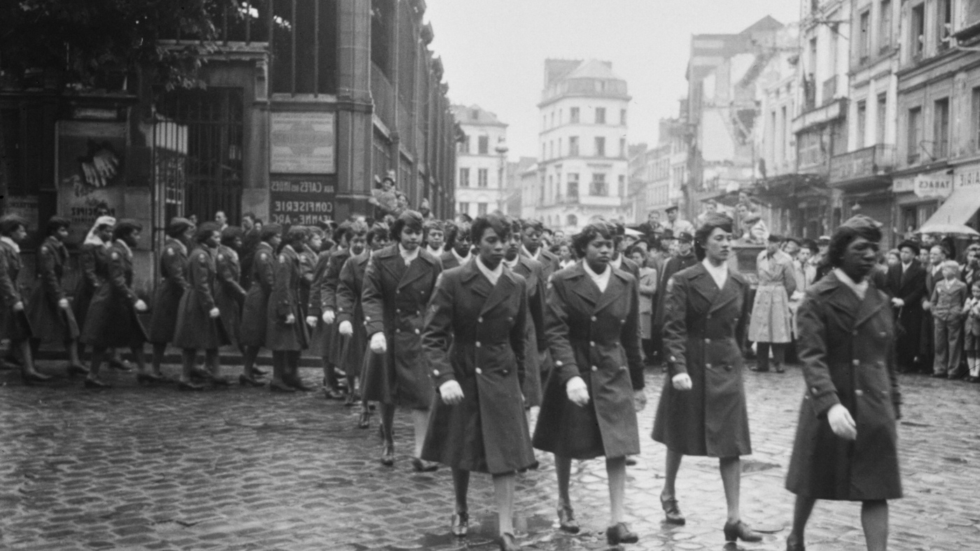 Six Triple Eight gets congressional medal for WWII mail service : NPR