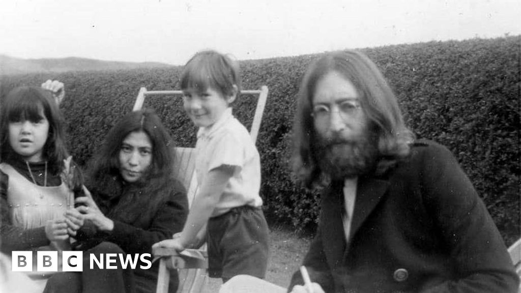 John Lennon and Yoko Ono holiday hotel set for demolition