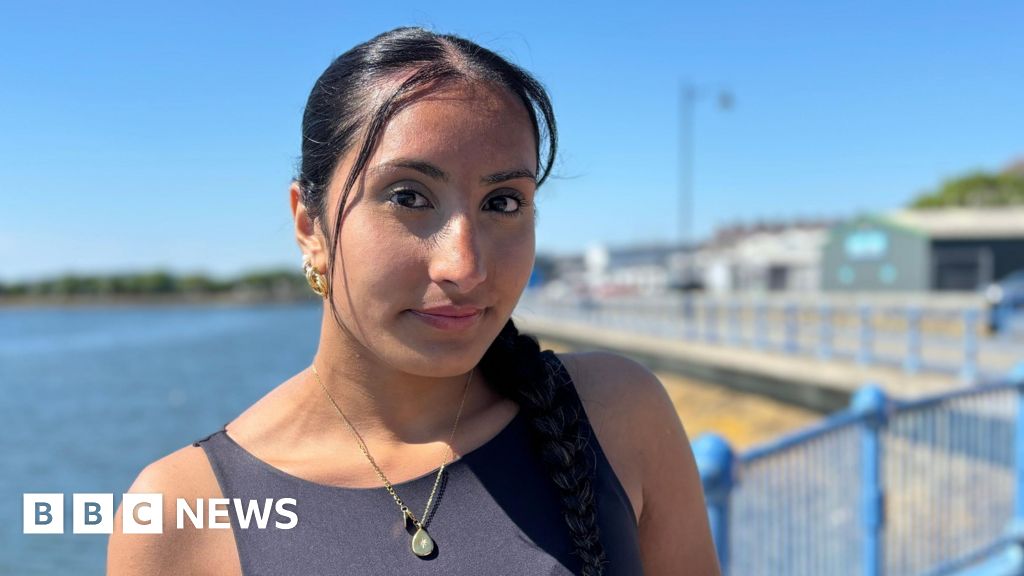 My foster carers became family, now I want to foster too