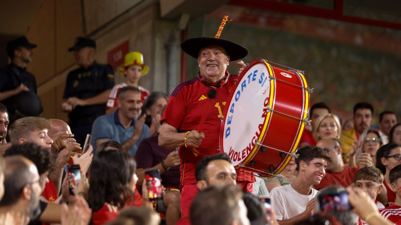 Iconic Spain national team superfan ‘Manolo el del Bombo’ dies at 76