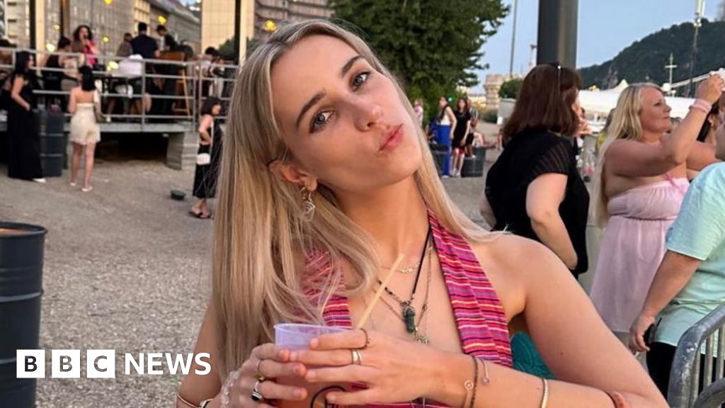 Support group helps Bristol woman with endometriosis