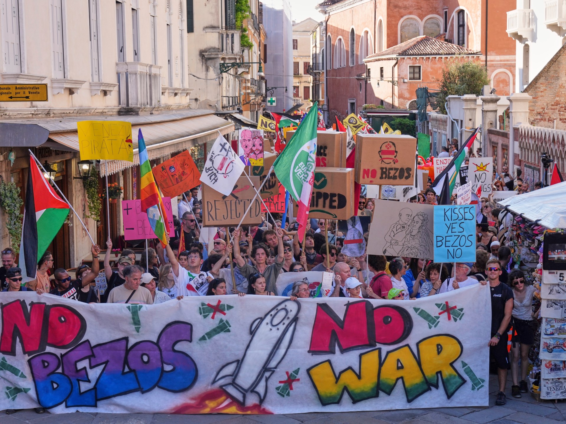 Protesters flood Venice’s streets during Amazon founder Bezos’s wedding | Protests News