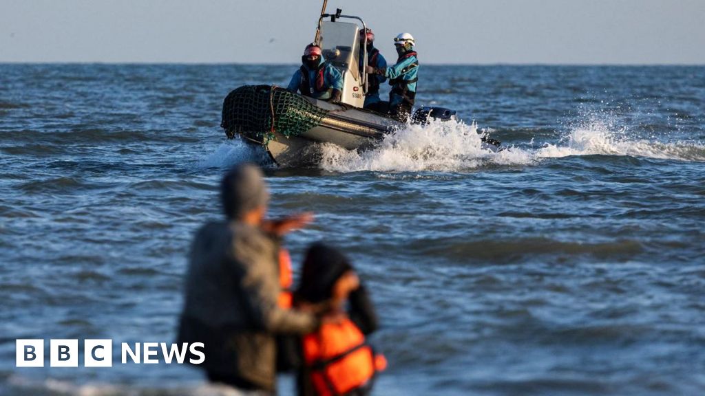 Starmer says he favours more ‘transactional’ approach to granting visas