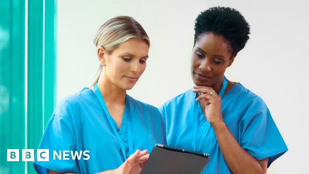 Physician associates need new job title, says review