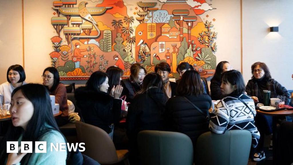 No printers or desktop PCs, Starbucks Korea tells customers