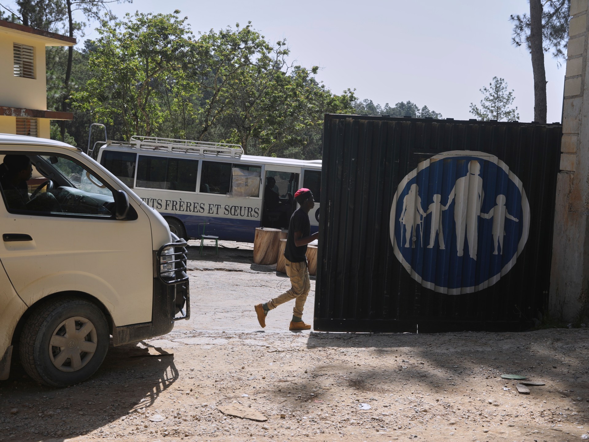 Irish missionary among the eight released after Haiti orphanage kidnapping | Crime News