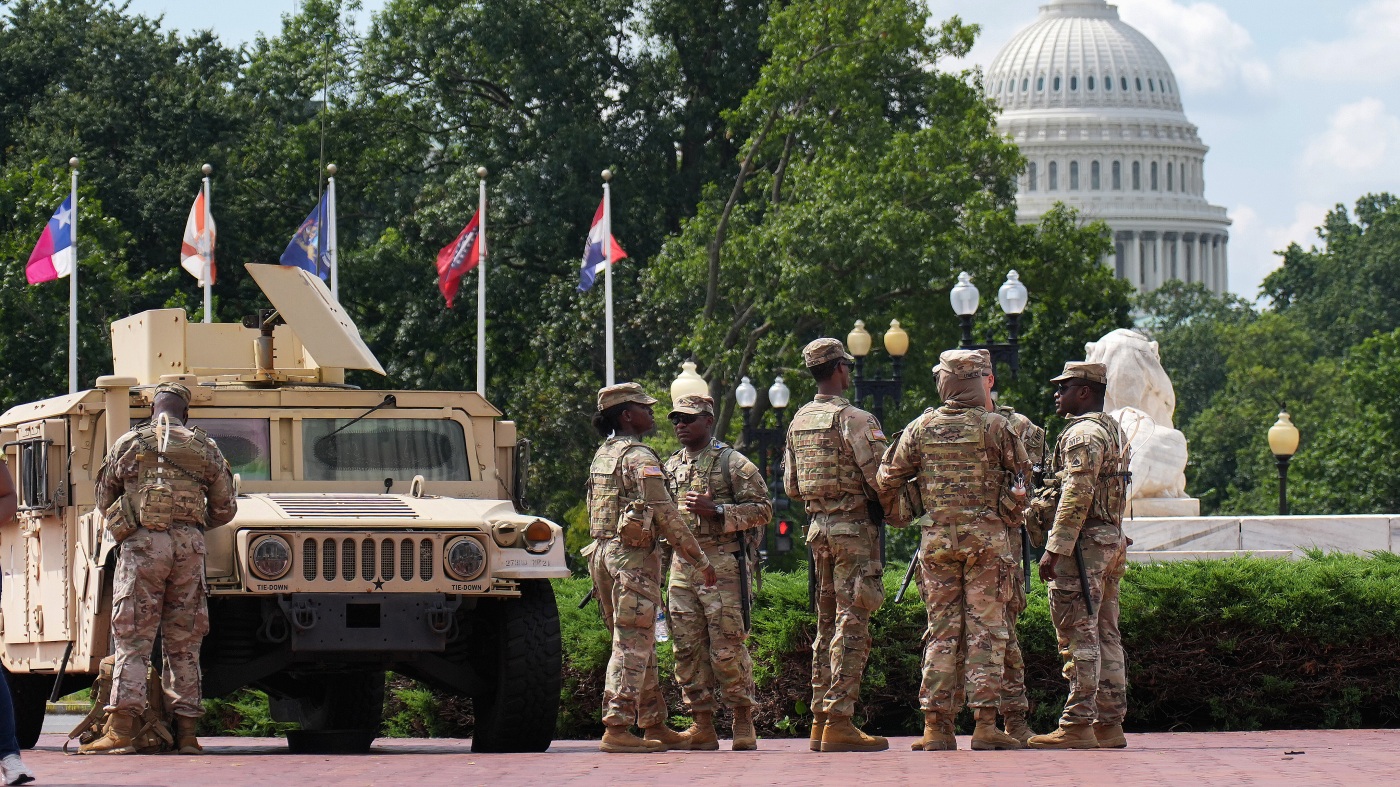 How long can Trump control D.C. police and National Guard? : NPR