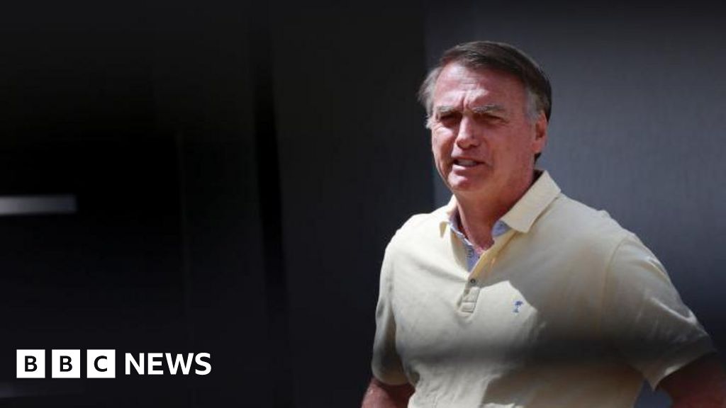 Pressure mounts on Bolsonaro as first of five judges finds him guilty