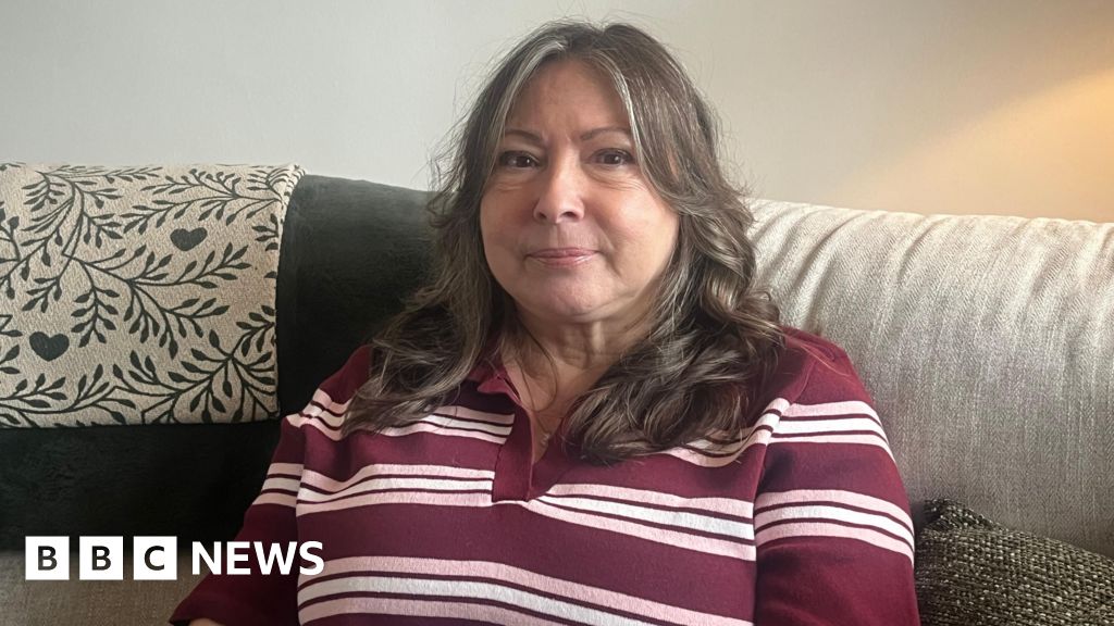 Woman left with partial vision after waiting four days for eye check