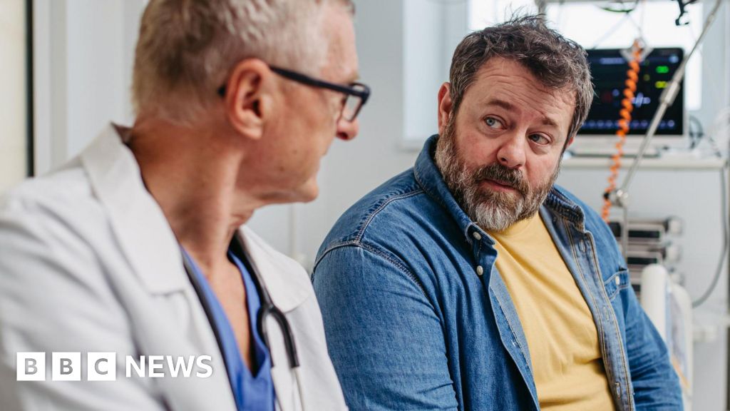 Prostate cancer symptoms and treatment: What to check for