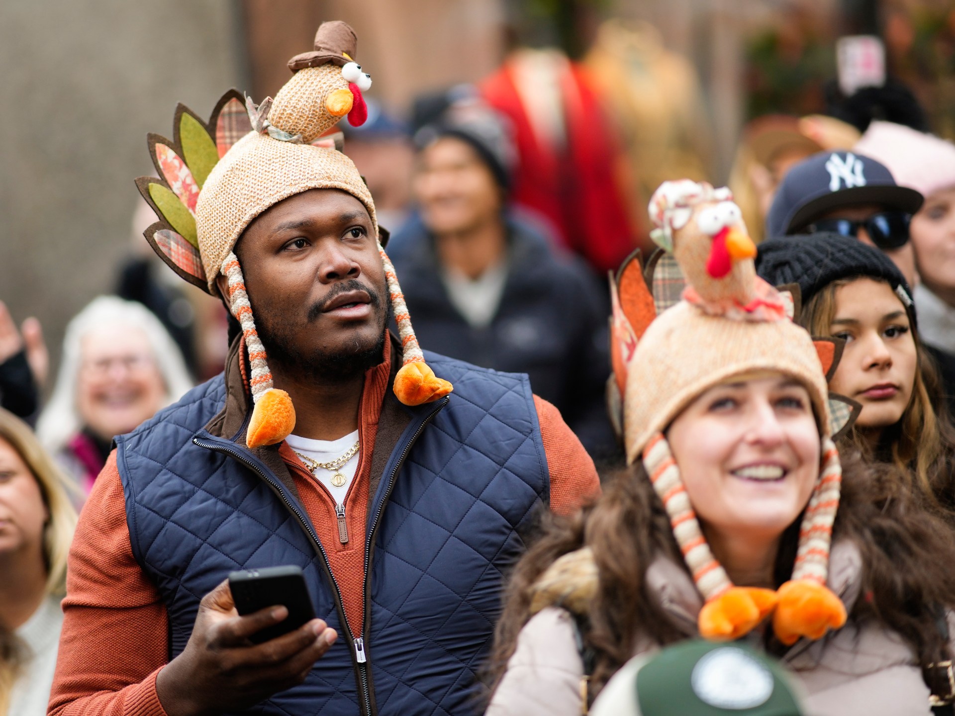 In the US, the Macy’s Thanksgiving Day Parade marches on despite wind gusts | Arts and Culture News