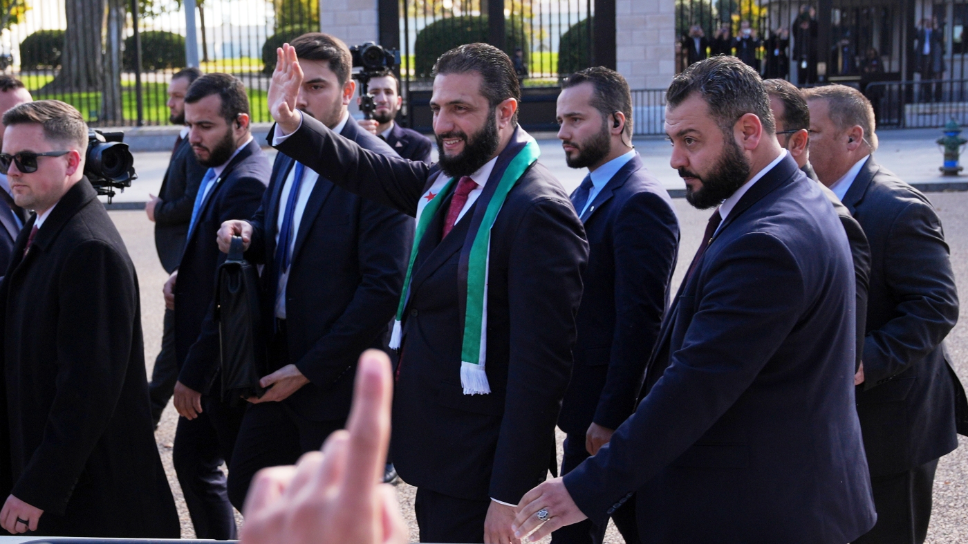 Trump welcomes Syria’s Sharaa in 1st-of-its-kind visit : NPR