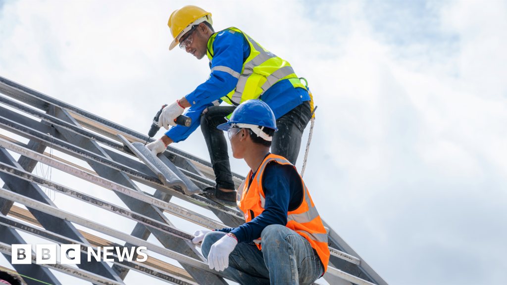 Young people to lose benefits if they turn down work, says minister