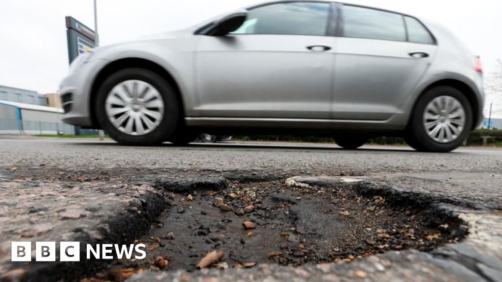 Potholes map rates council road repair progress