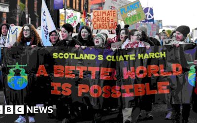 Thousands take to streets of Glasgow to highlight ‘climate emergency’